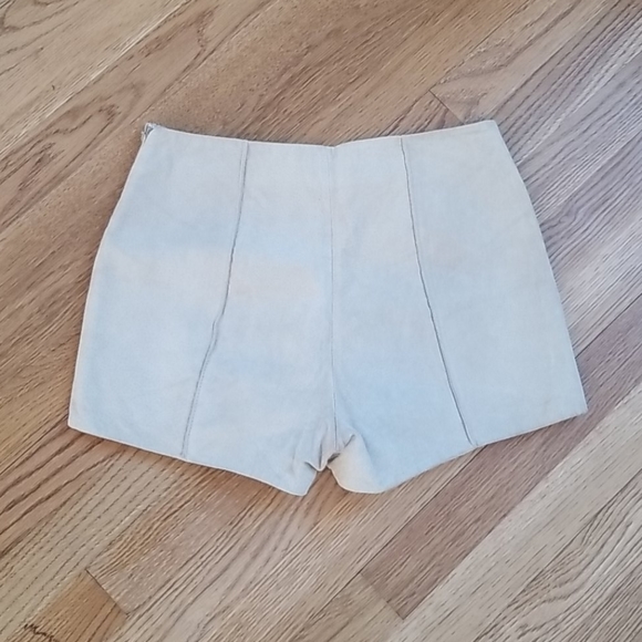 Faux Suede Pintuck Short - Picture 2 of 7